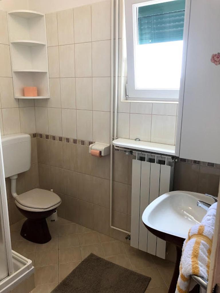 Apartments And Rooms By The Sea Barbat, Rab - 4973 Rab Town Esterno foto