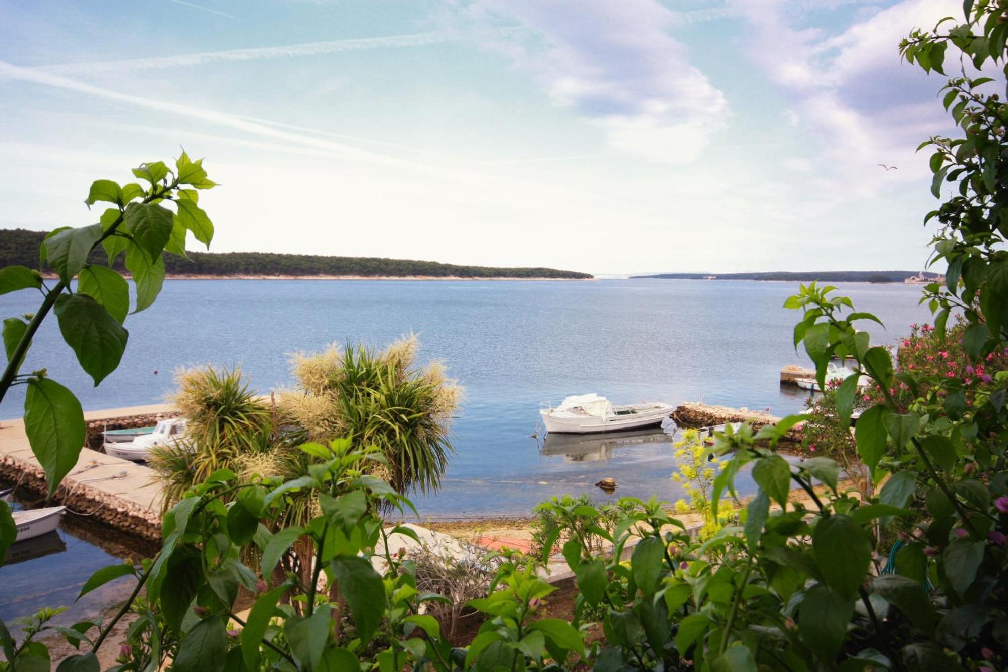 Apartments And Rooms By The Sea Barbat, Rab - 4973 Rab Town Esterno foto