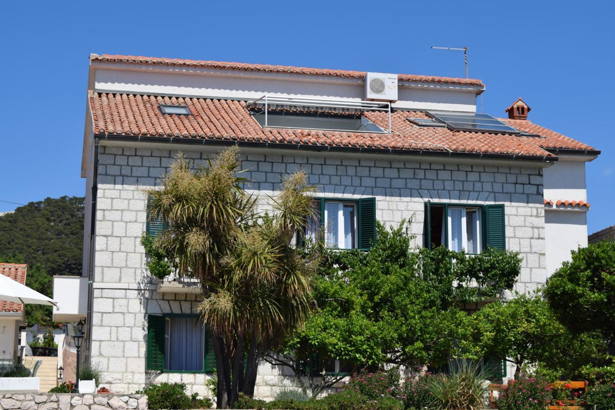 Apartments And Rooms By The Sea Barbat, Rab - 4973 Rab Town Esterno foto