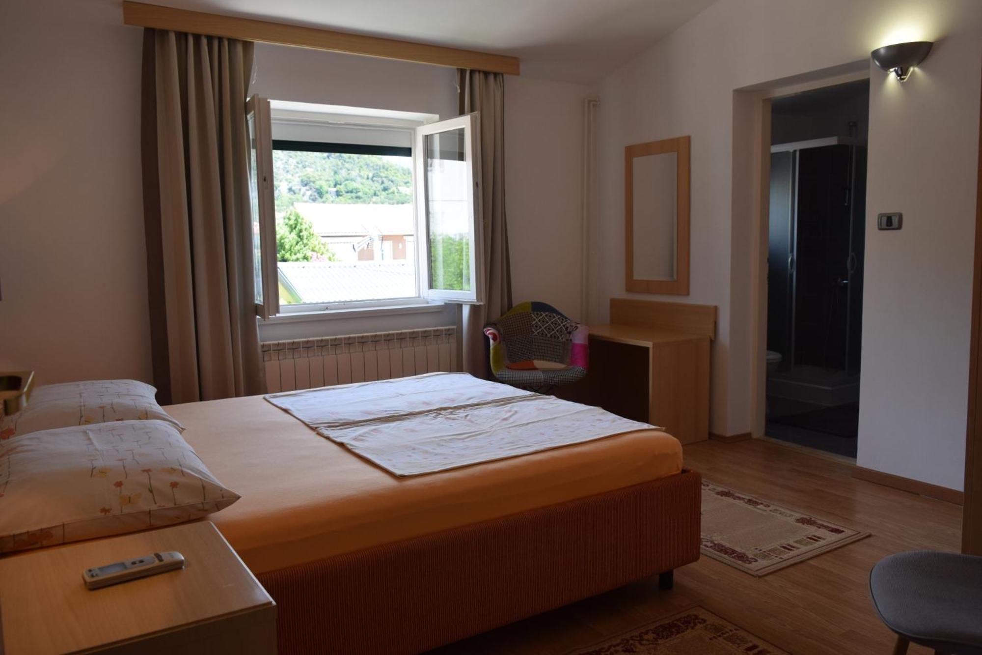 Apartments And Rooms By The Sea Barbat, Rab - 4973 Rab Town Camera foto